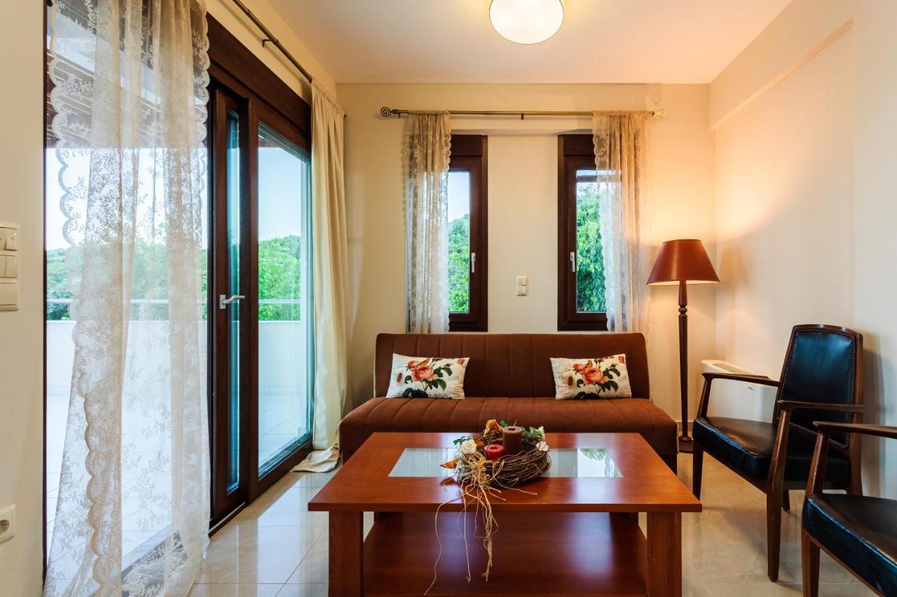 Seaside Getaway - Aelia Villa'S Dreamy Paradise Petalídhion المظهر الخارجي الصورة